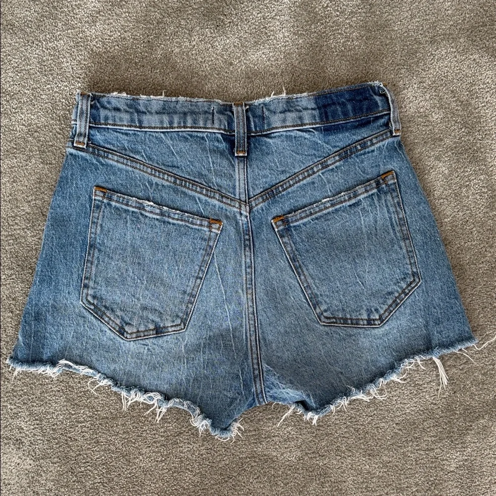 Abercrombie & Fitch Mom Short High Rise Jean Shorts - Picture 3 of 4